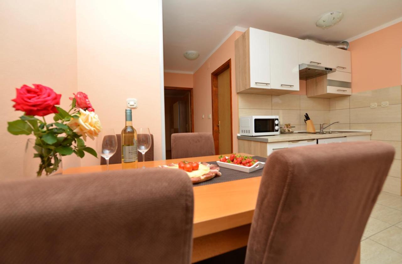 Apartment Kokic Pridraga Экстерьер фото